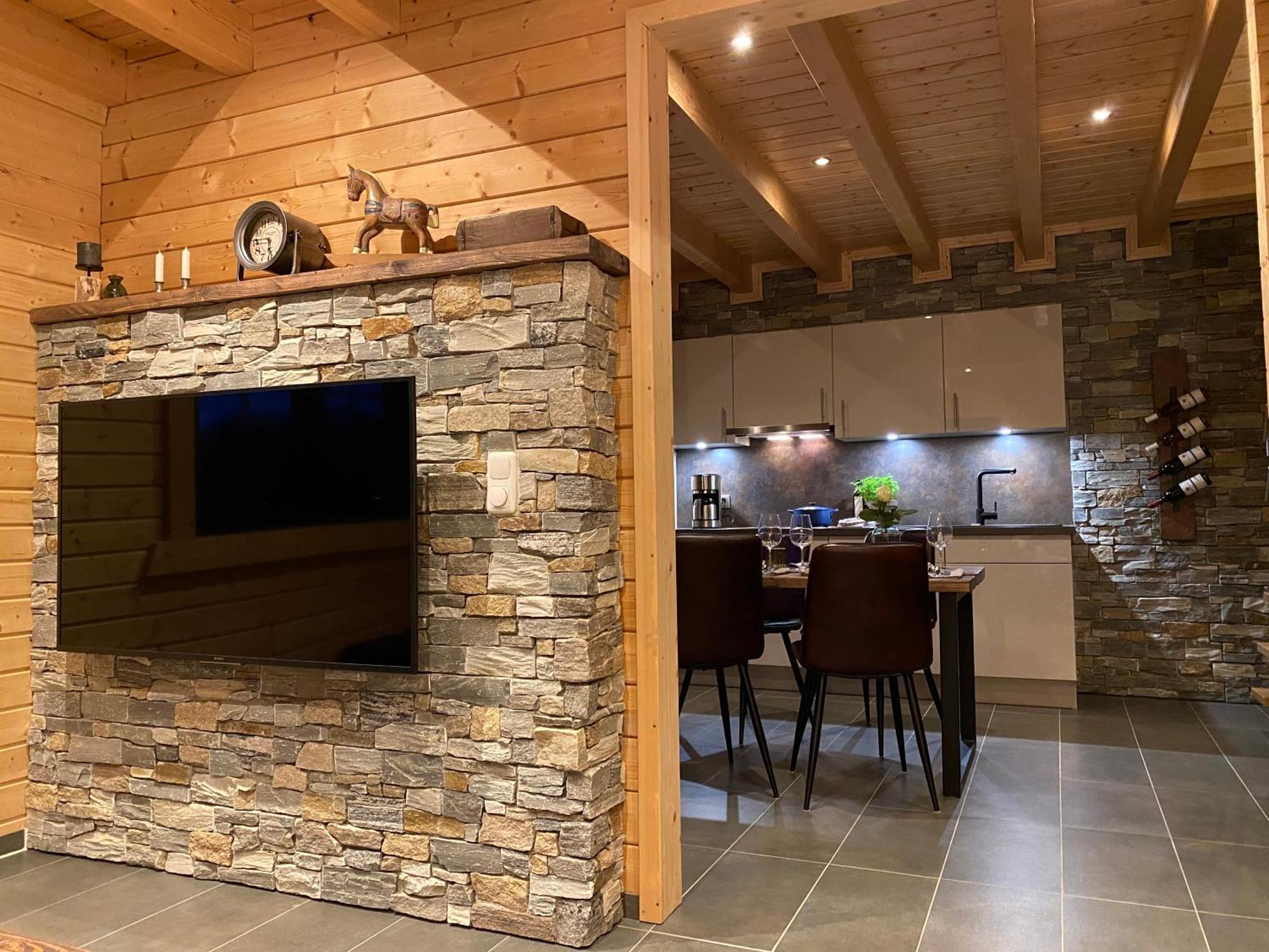 Holzhaus Onkel Fritz Mit Sauna Und Whirlwanne Esch  Екстериор снимка